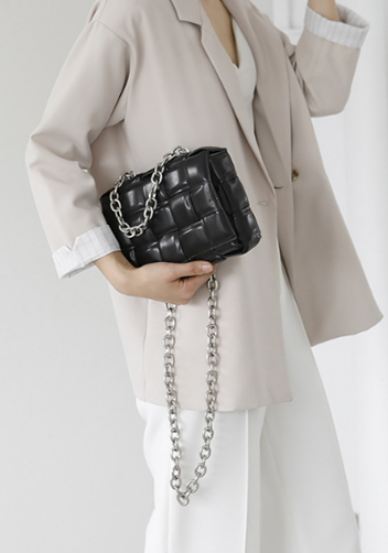 Mia Leather Chain Shoulder Bag Black