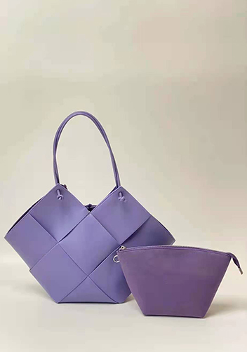 Mia Medium Leather Tote Bag Purple