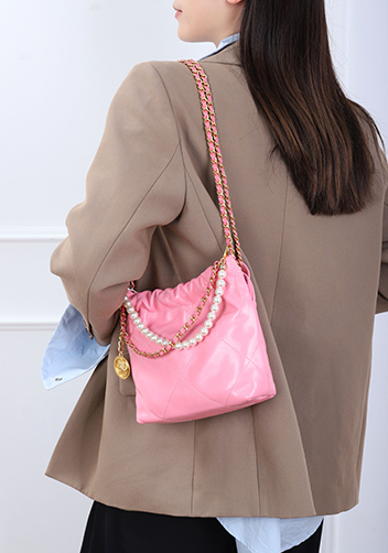 Adela Small Leather Handbag Pearl Pink