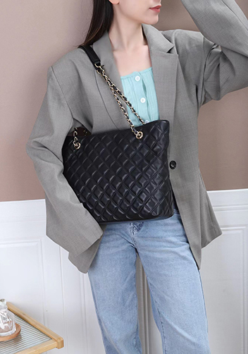 Adele Lambskin Chain Shoulder Tote Bag Black