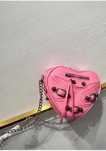 The Route 66 Leather Heart Shoulder Bag Pink