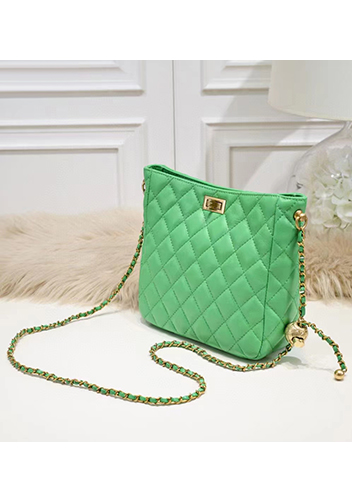 Adele Shoulder Bag With Adjusting Ball Green