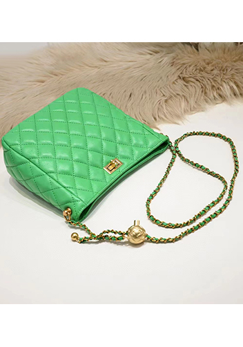 Adele Shoulder Bag With Adjusting Ball Green