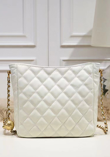 Adele Shoulder Bag With Adjusting Ball White