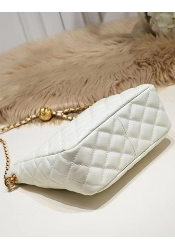 Adele Shoulder Bag With Adjusting Ball White