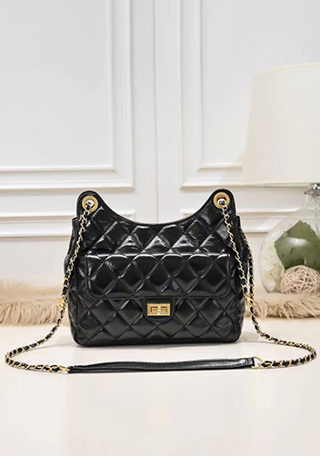 Adele Cowhide Chain Shoulder Bag Black