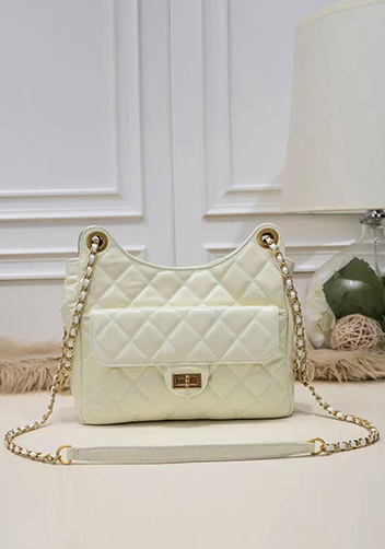 Adele Cowhide Chain Shoulder Bag Cream