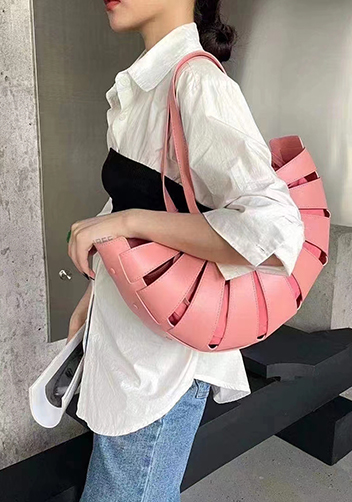 The Coquille Vegan Leather Shoulder Bag Pink