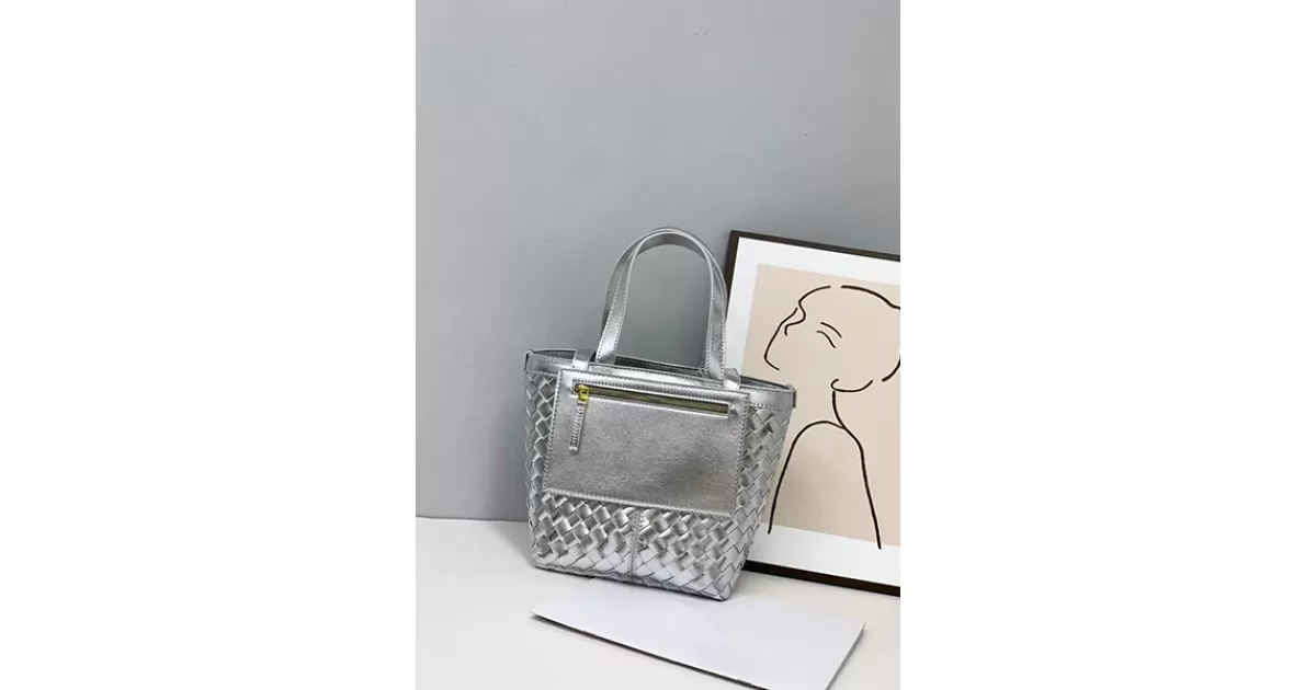 Silver mirror-effect shopper bag