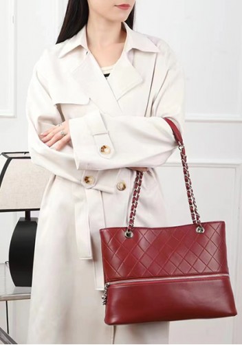 Rosa Tote Zipper Quilted Lambskin Leather Burgundy