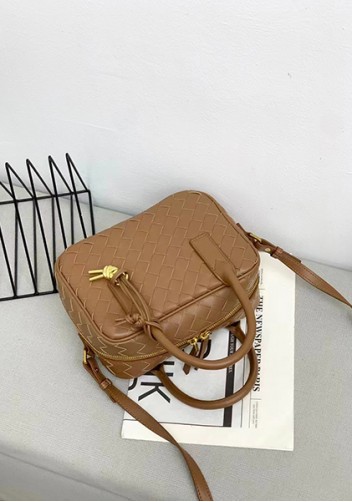 Dina Vacation Intrecciato Leather Shoulder Bag Camel