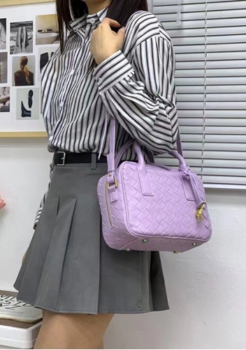 Dina Vacation Intrecciato Leather Shoulder Bag Purple