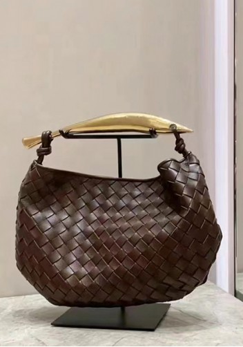 The Fish Handle Medium Vegan Leather Bag Choco