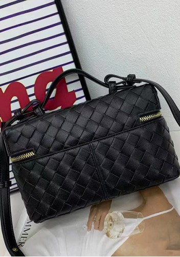 Mia Woven Leather Long Beauty Case Black