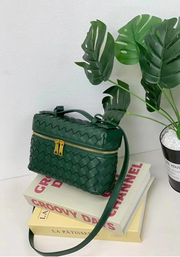 Mia Woven Leather Long Beauty Case Dark Green