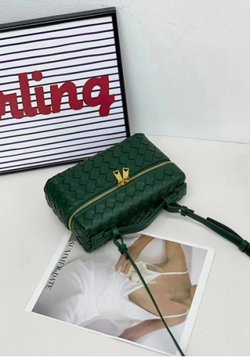 Mia Woven Leather Long Beauty Case Dark Green