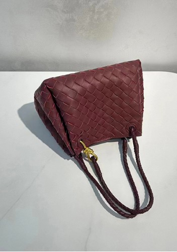 Mia Chute Leather Small Shoulder Bag Burgundy