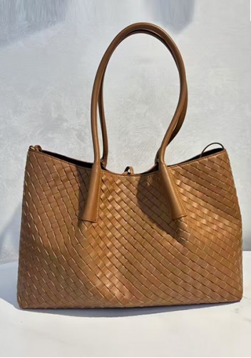 Mia Gallery Woven Leather Shoulder Large Bag Camel